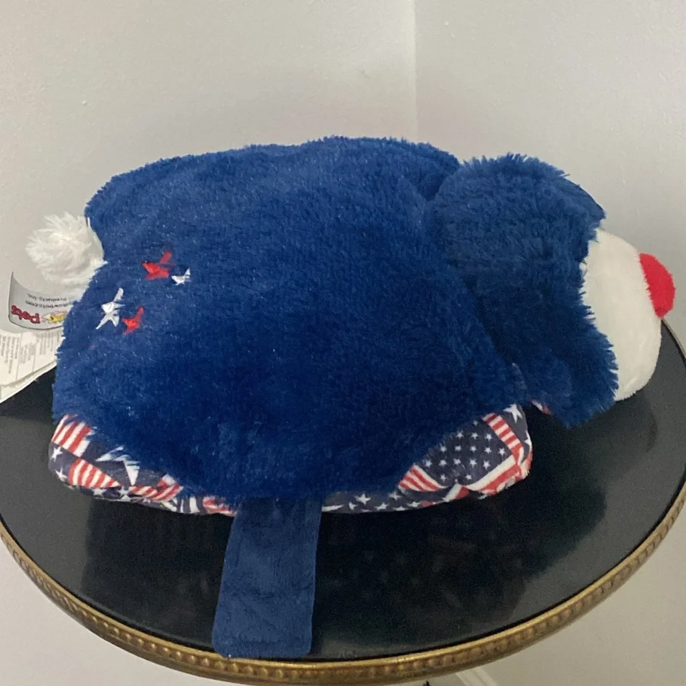 NWT 2018 Cracker Barrel Americana Pup Pillow Pet USA Flag Exclusive 13x13